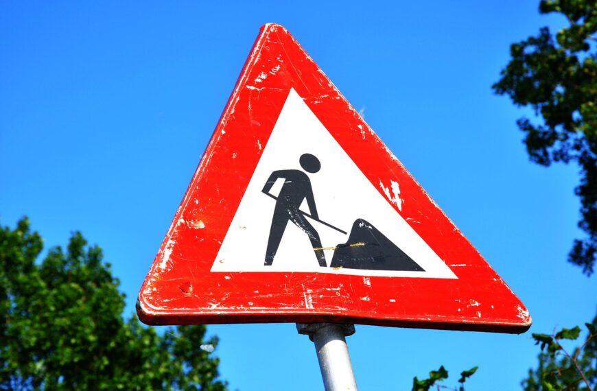 traffic sign, warning, roadwork, traffic, sign, road, roadsign, transport, danger, safety, red, white, blue, blue safety, traffic sign, roadwork, roadwork, roadwork, roadwork, roadwork, safety